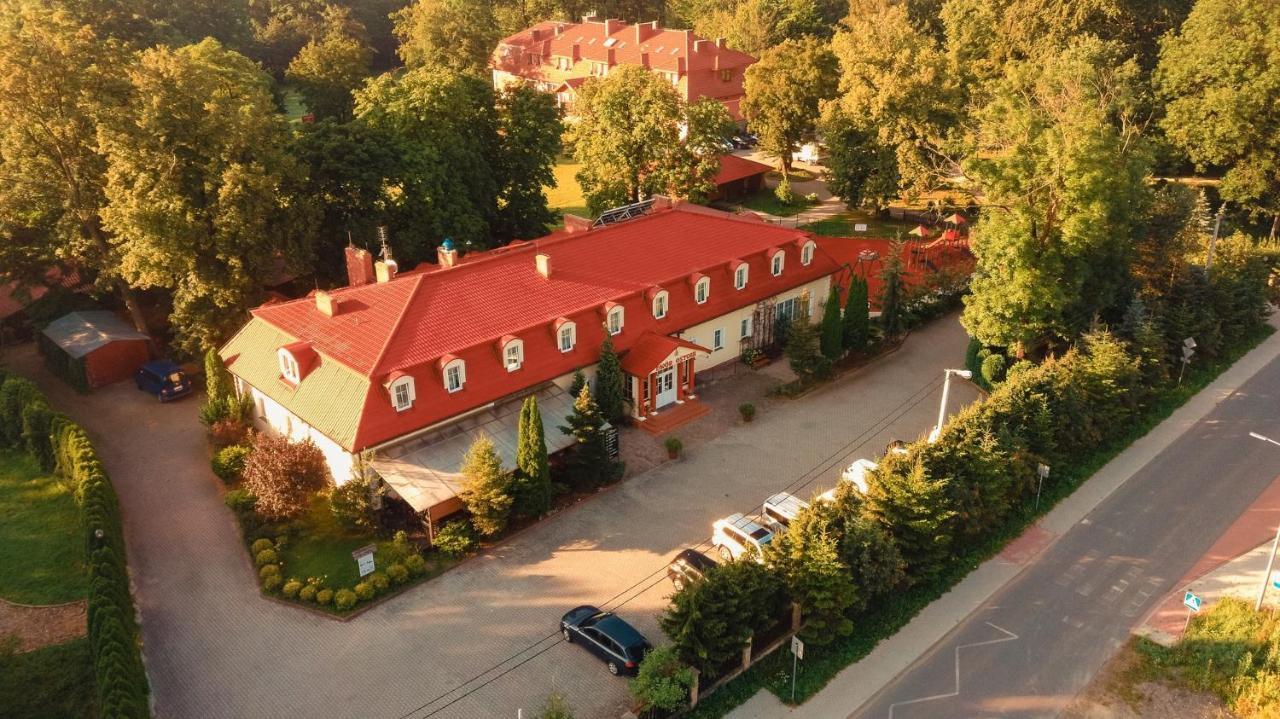 Dwor Ostoia Hotel Rymanów Exterior foto