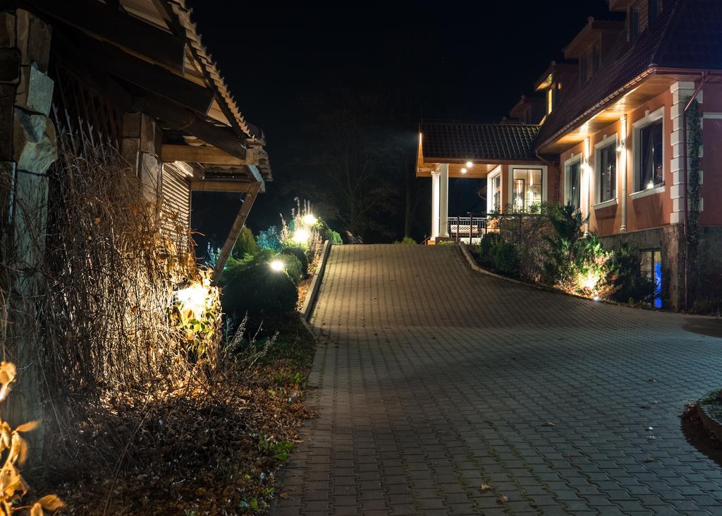 Dwor Ostoia Hotel Rymanów Exterior foto